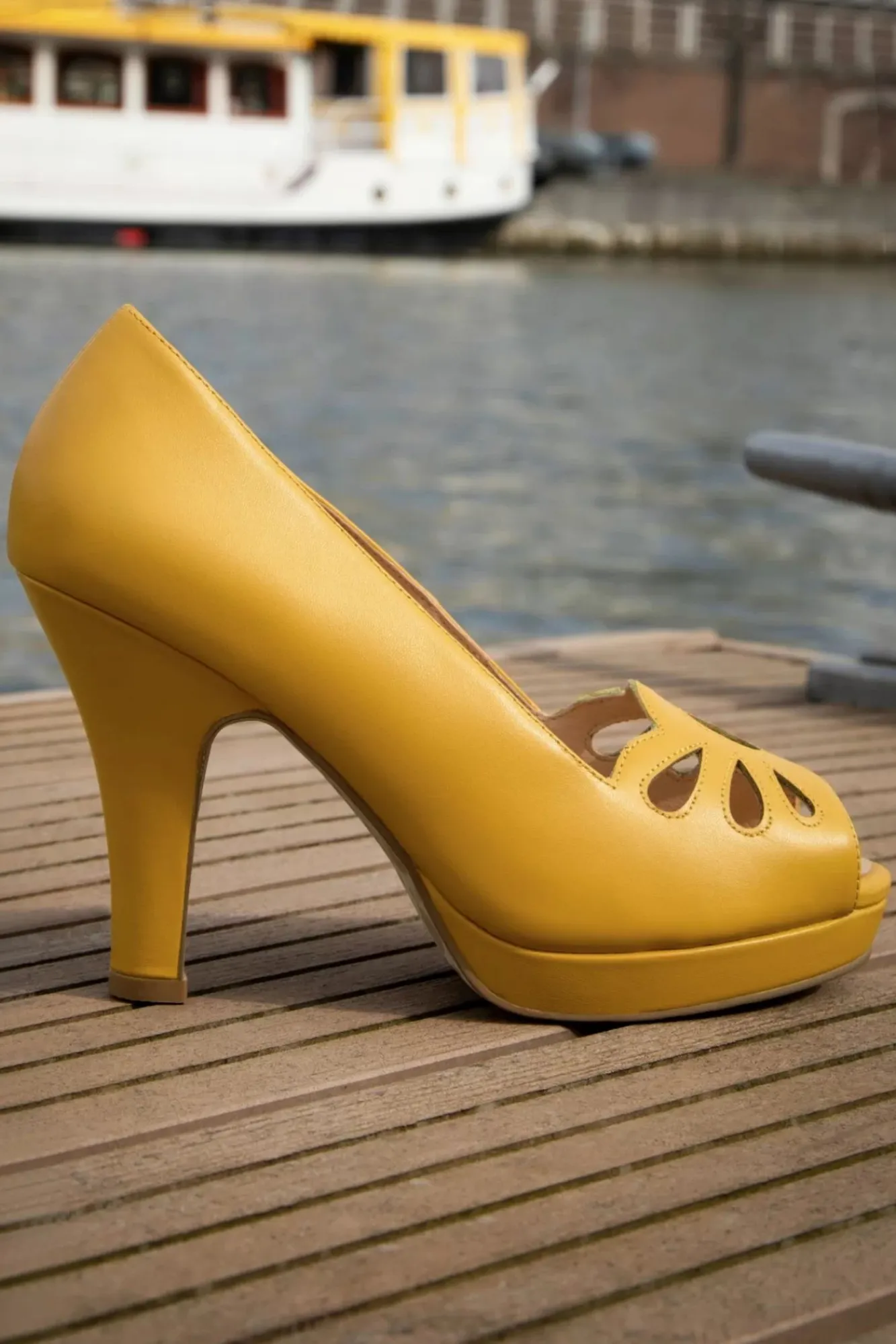 angie_monaco_peeptoe_pumps_in_mango_mojito_3.webp Outlet Lola Ramona u2665 Topvintage Angie Monaco Peeptoe Pumps In Mango Mojito