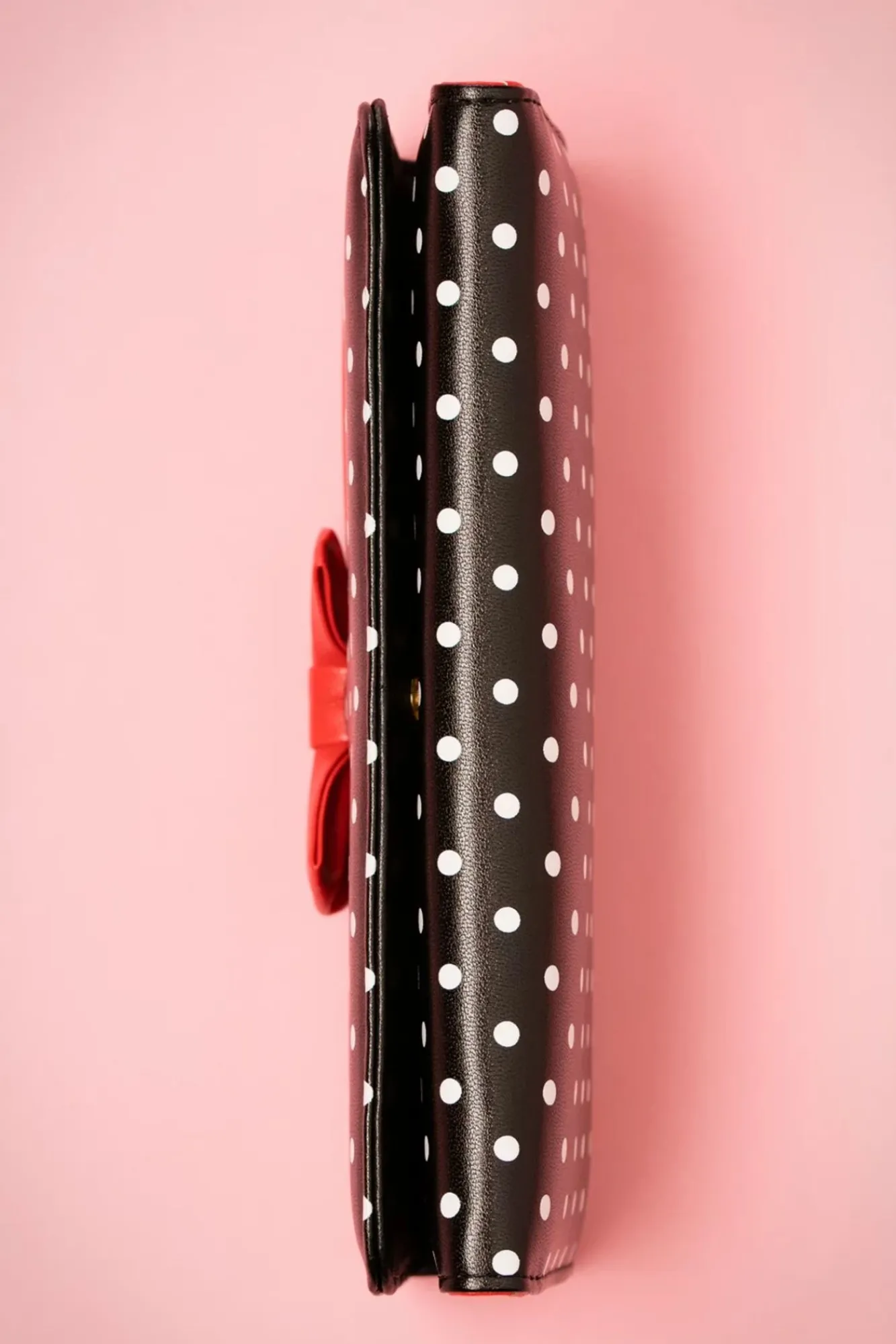 carla_bow_polka_portemonnee_in_zwart_en_rood_3.webp Fashion Banned Retro Carla Bow Polka Portemonnee In Zwart En Rood