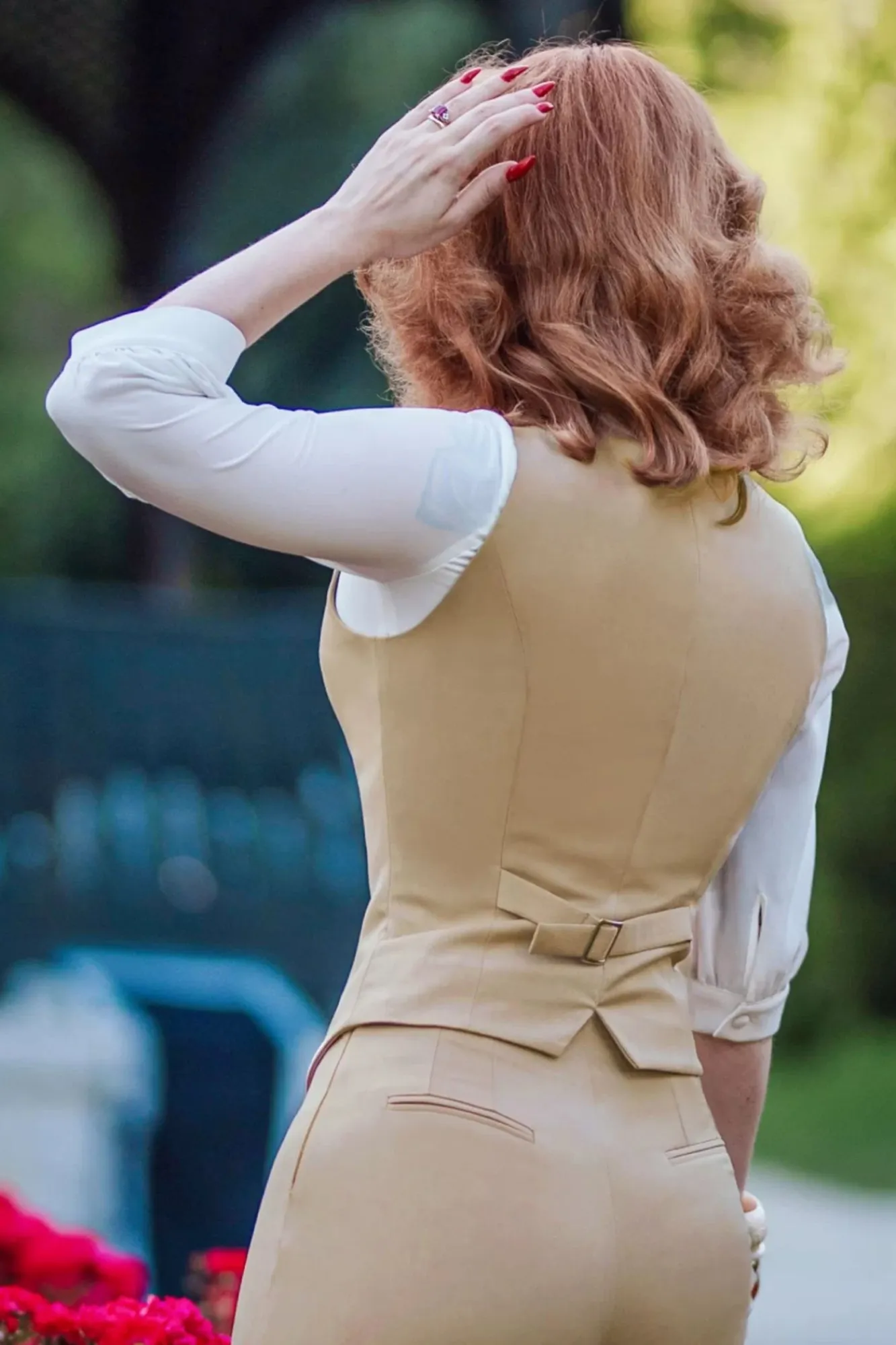 dianne_gilet_in_beige_2.webp Shop Glamour Bunny Business Babe Dianne Gilet In Beige
