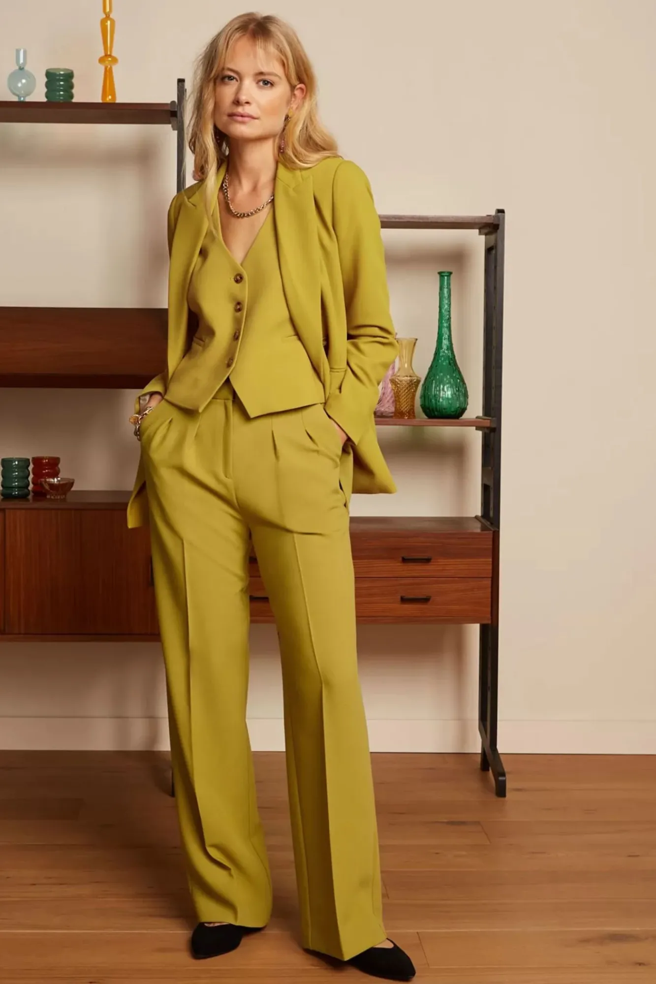 fintan_simonet_pantalon_in_sulphur_geel_1.webp Sale King Louie Fintan Simonet Pantalon In Sulphur Geel