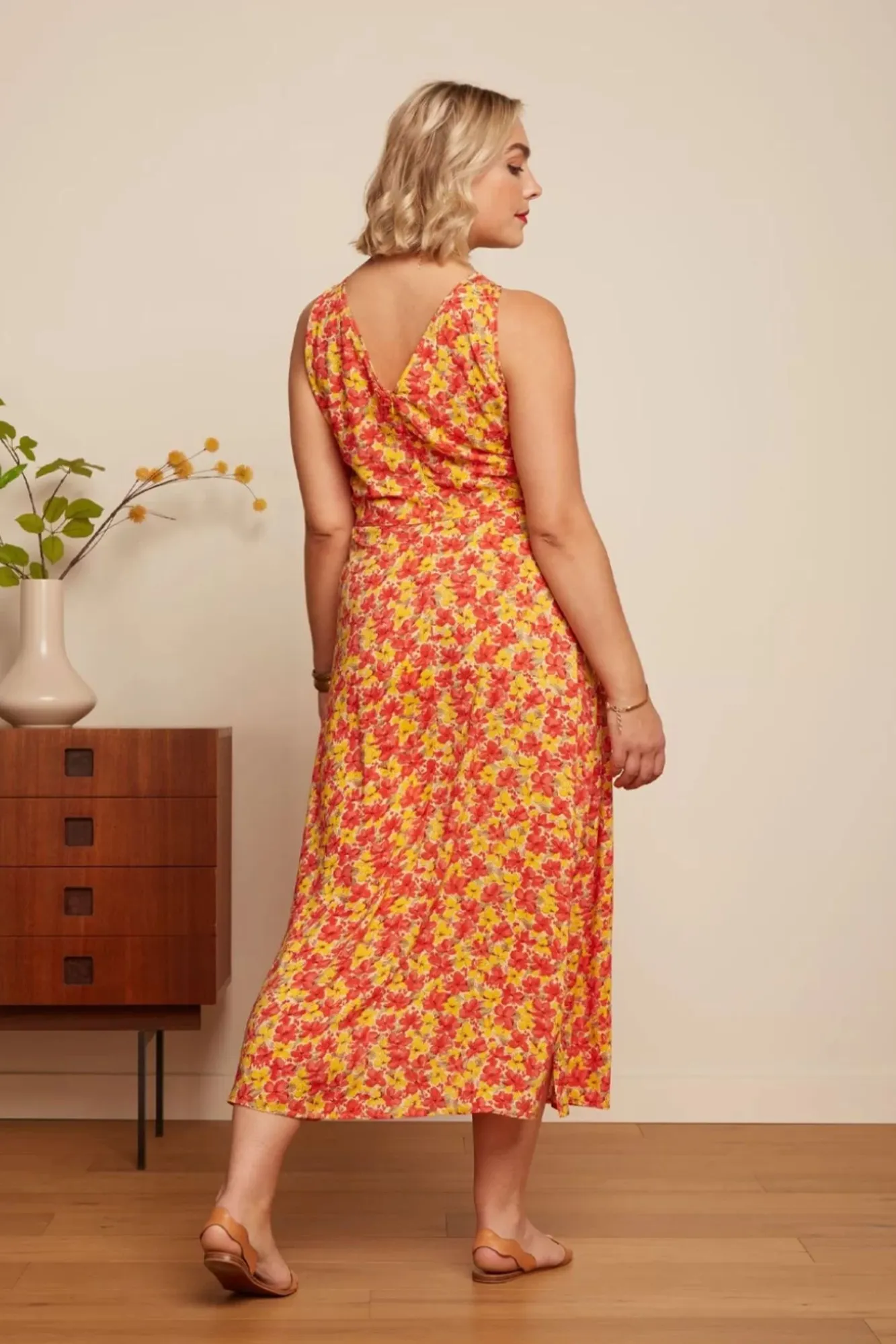 hazel_doree_jurk_in_fiesta_rood_2.webp Outlet King Louie Hazel Doree Jurk In Fiesta Rood
