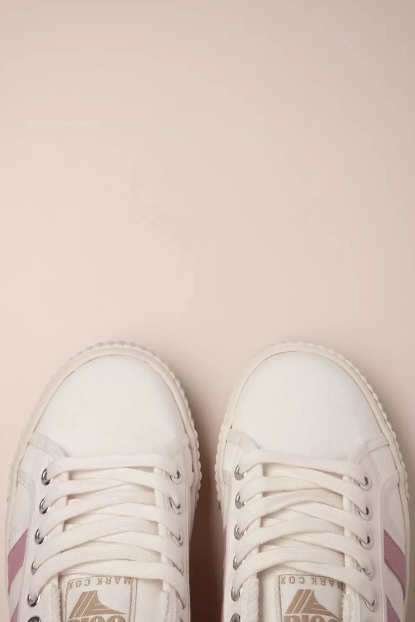 mark_cox_tennis_sneakers_in_gebroken_wit_en_lichtroze_1.webp Online Gola Mark Cox Tennis Sneakers In Gebroken Wit En Lichtroze