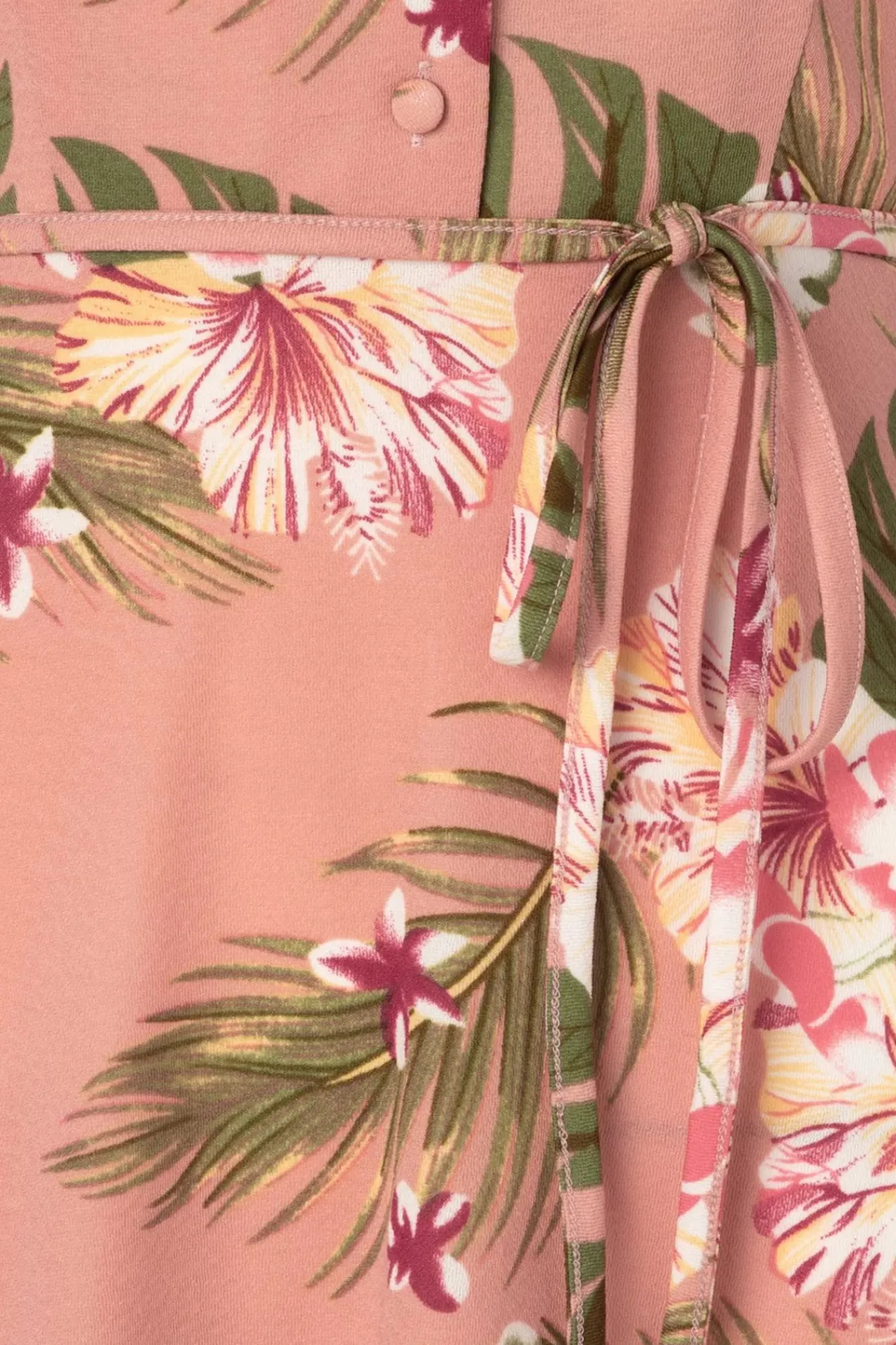 midijurk_met_tropische_bloemen_in_roze_3.webp Hot Vixen Midi-Jurk Met Tropische Bloemen In Roze