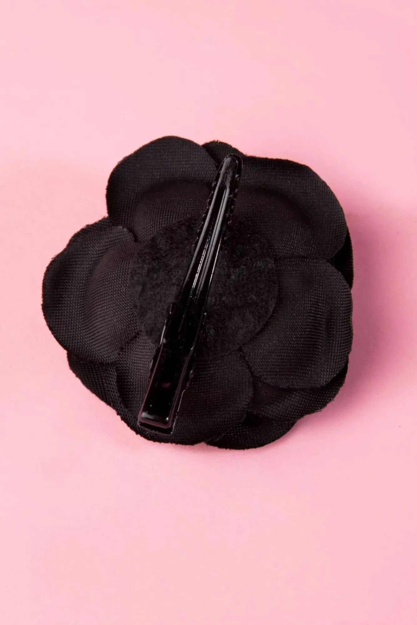pinup_paar_zwarte_bloem_haarclips_2.webp Sale ZaZoo Pin-Up Paar Zwarte Bloem Haarclips